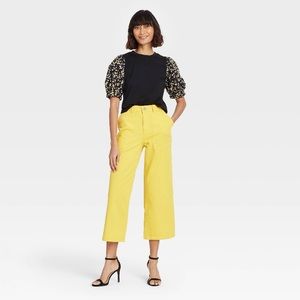 NEW Jet Black & Floral Blouse (Medium)